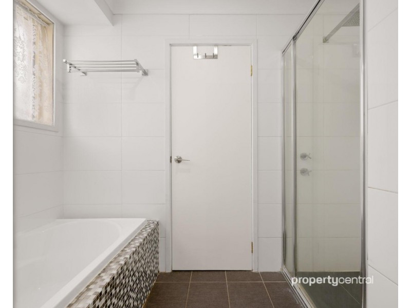 16 Pardalote Place, Glenmore Park NSW 2745