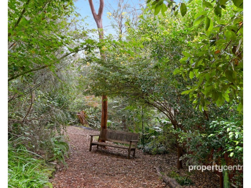 100 Ross Crescent, Blaxland NSW 2774