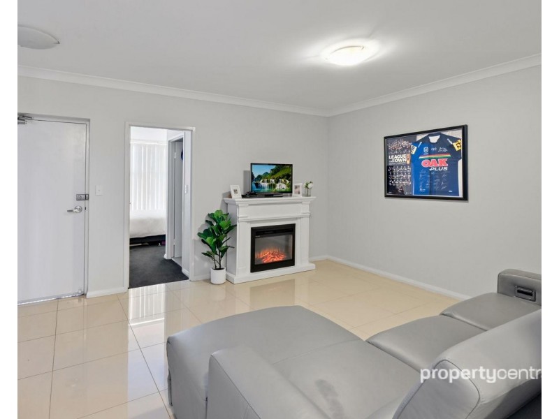 27/1 Glenmore Ridge Drive, Glenmore Park NSW 2745
