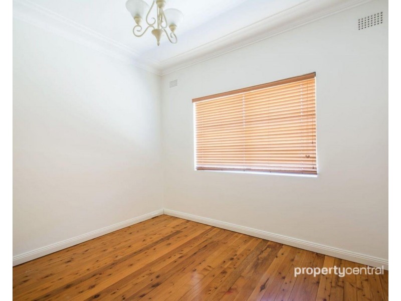 60 Racecourse Rd, South Penrith NSW 2750