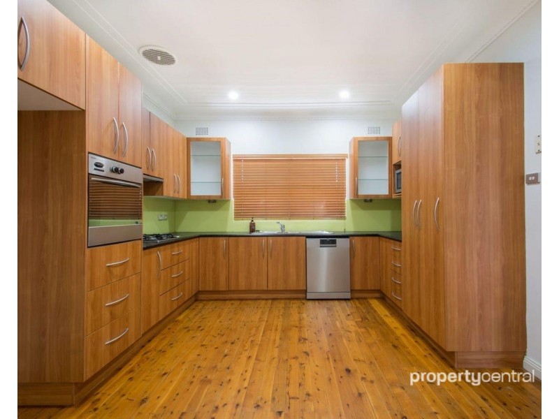 60 Racecourse Rd, South Penrith NSW 2750