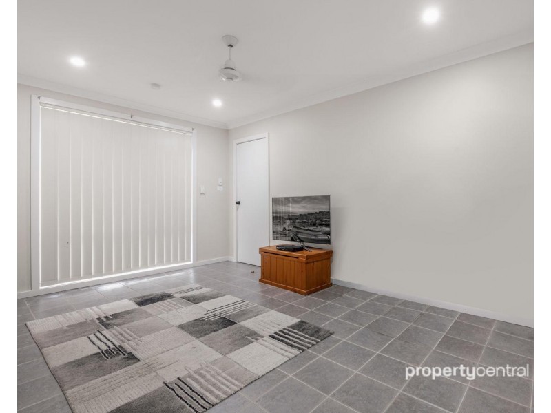 17 Tornado Crescent, Cranebrook NSW 2749