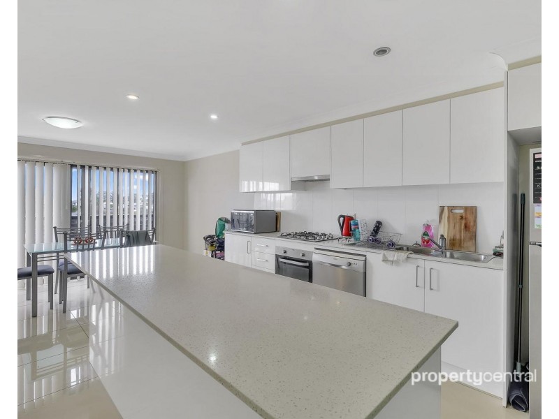 32/1 Glenmore Ridge Drive, Glenmore Park NSW 2745