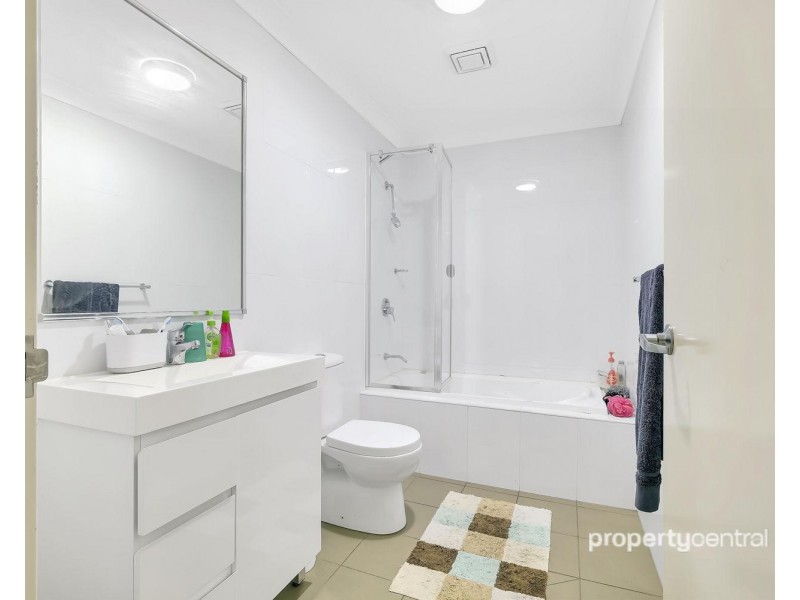 32/1 Glenmore Ridge Drive, Glenmore Park NSW 2745