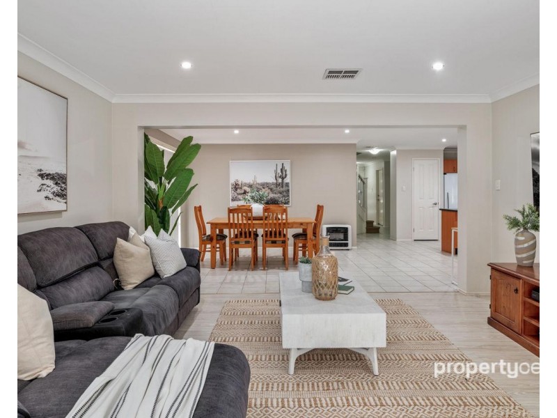 18 Cascade Avenue, Glenmore Park NSW 2745