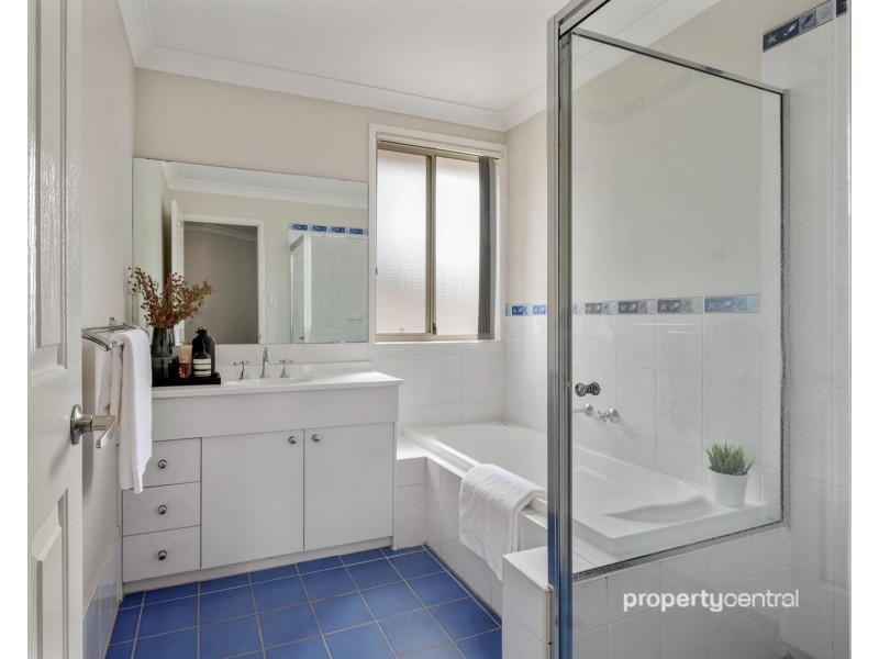 18 Cascade Avenue, Glenmore Park NSW 2745