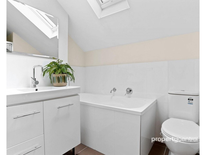 2/66 Brisbane Street, Oxley Park NSW 2760