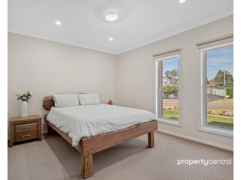 9 Murroobah Road, Wallacia NSW 2745