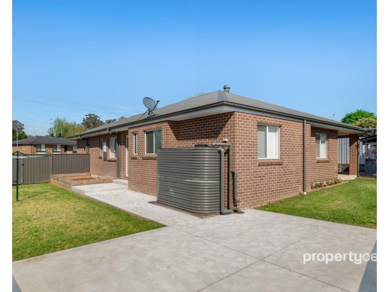 9 Murroobah Road, Wallacia NSW 2745