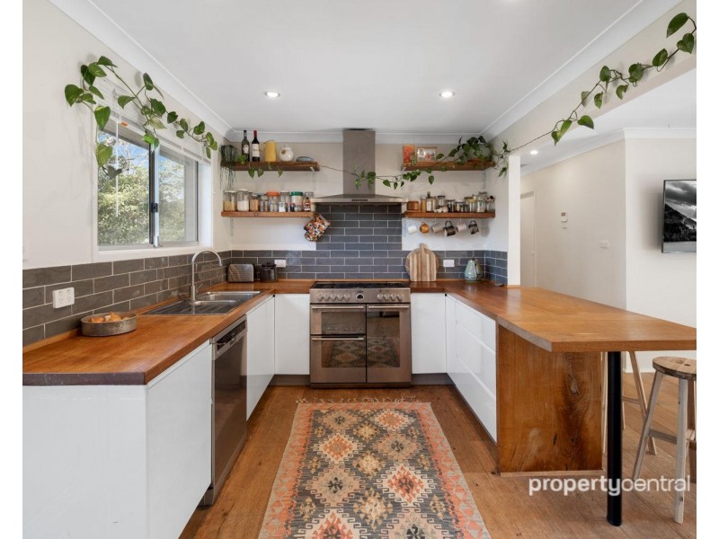 63 Perry Avenue, Springwood NSW 2777