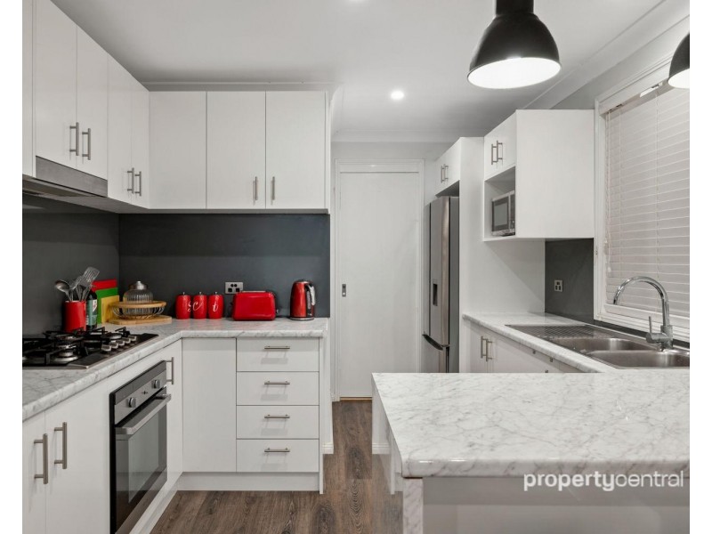 33 Kumbara Close, Glenmore Park NSW 2745