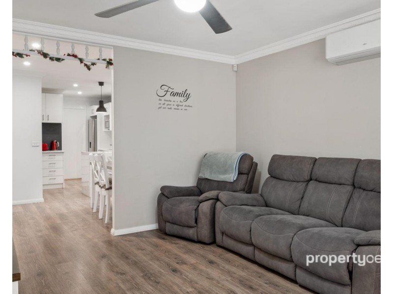 33 Kumbara Close, Glenmore Park NSW 2745