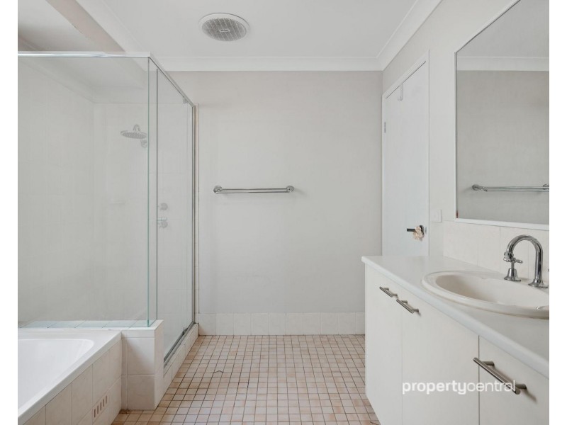 33 Kumbara Close, Glenmore Park NSW 2745