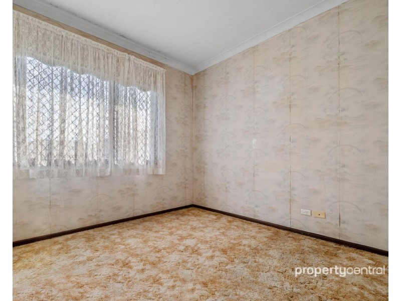 2/73 Bringelly Road, Kingswood NSW 2747