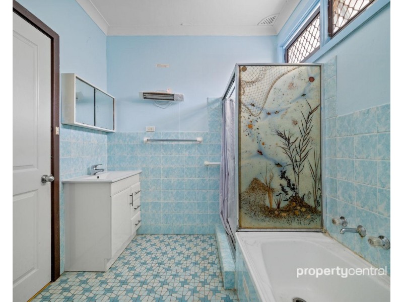 2/73 Bringelly Road, Kingswood NSW 2747