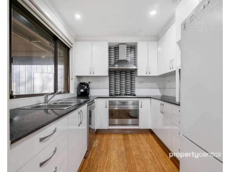 3 Hinton Glen, North St Marys NSW 2760