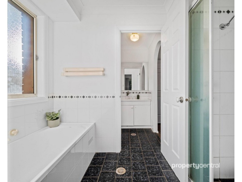 6 Karabi Close, Glenmore Park NSW 2745