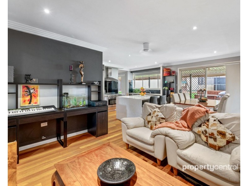 10 Tharkinna Close, Cranebrook NSW 2749