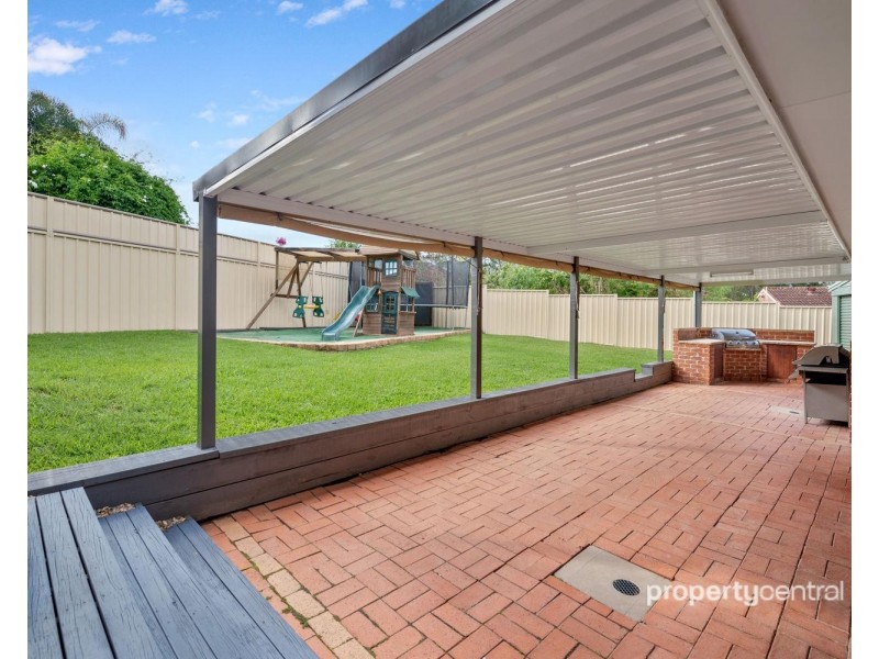 10 Tharkinna Close, Cranebrook NSW 2749