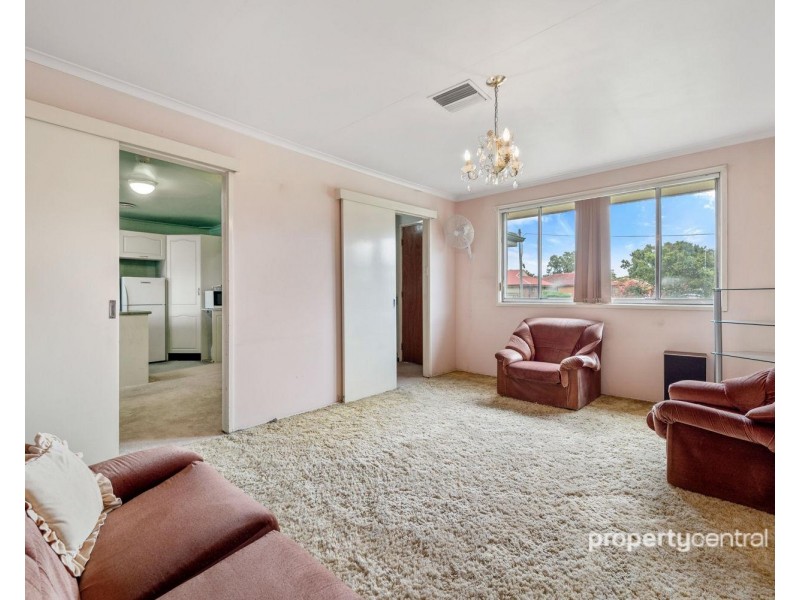 14 Coronation Grove, Cambridge Gardens NSW 2747