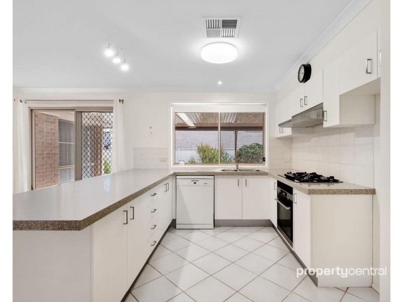 12 Knox Street, Glenmore Park NSW 2745