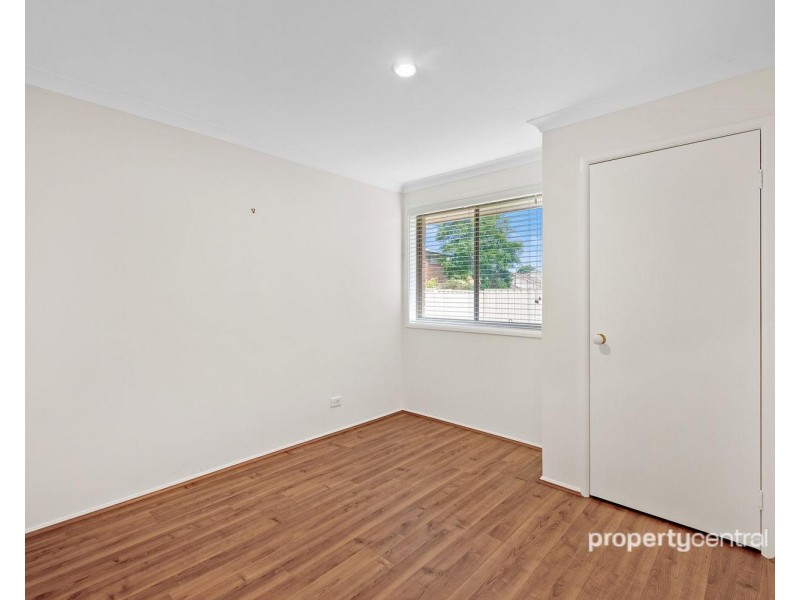 12 Knox Street, Glenmore Park NSW 2745