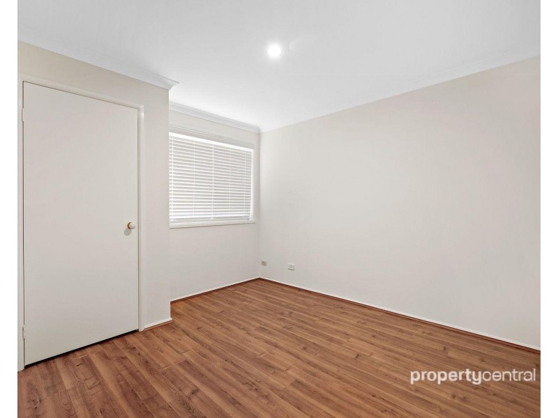 12 Knox Street, Glenmore Park NSW 2745