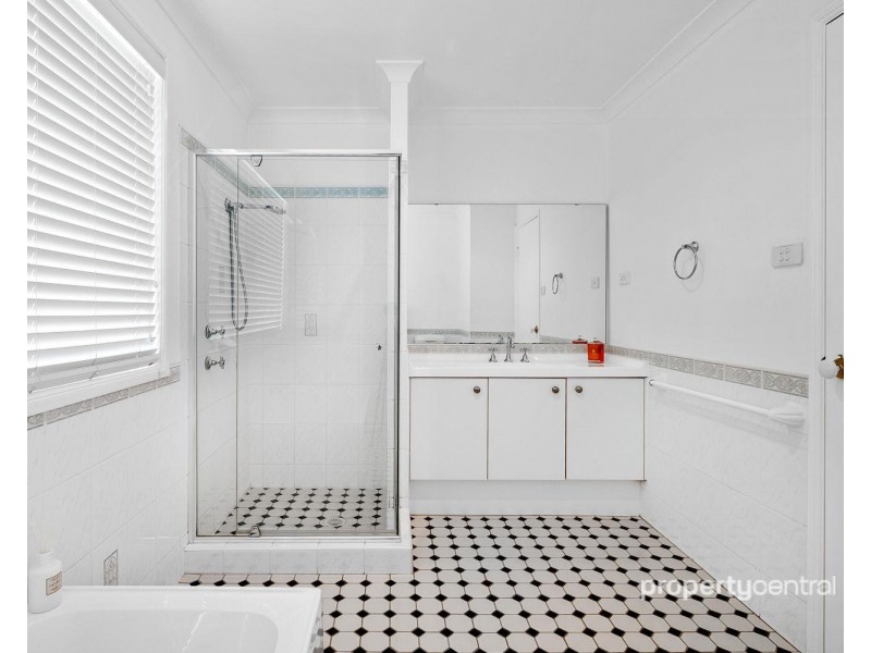 12 Knox Street, Glenmore Park NSW 2745