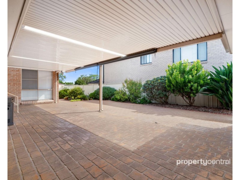 12 Knox Street, Glenmore Park NSW 2745
