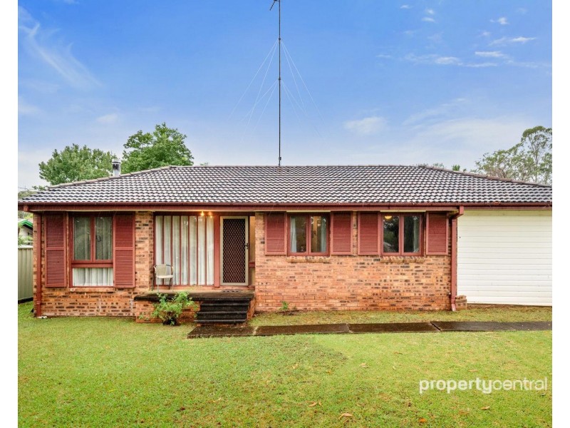 15 Mosely Avenue, South Penrith NSW 2750
