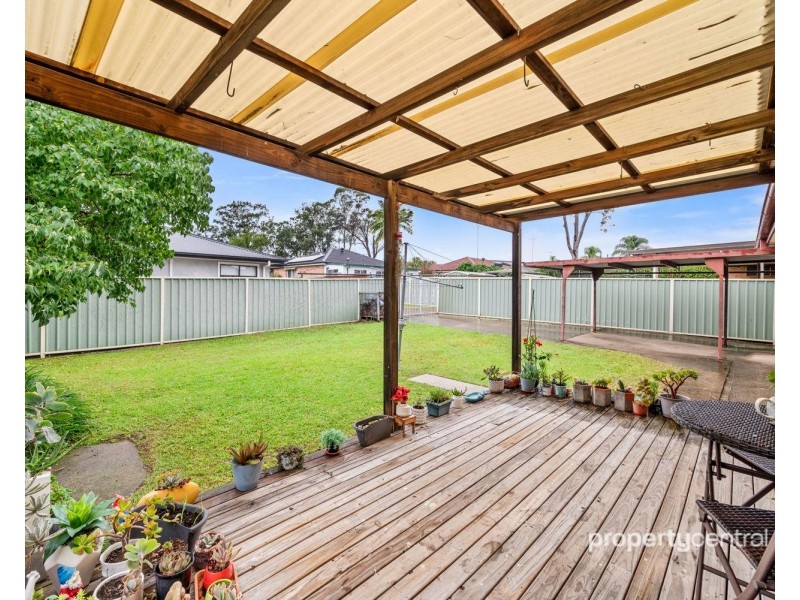 15 Mosely Avenue, South Penrith NSW 2750