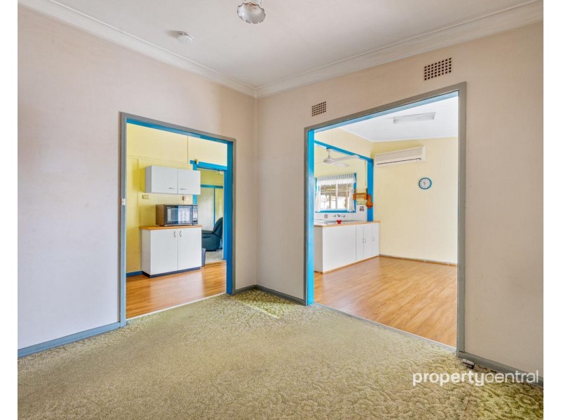 26 Rotorua Street, Lethbridge Park NSW 2770