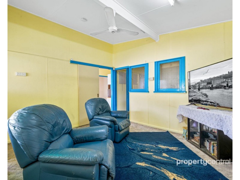26 Rotorua Street, Lethbridge Park NSW 2770