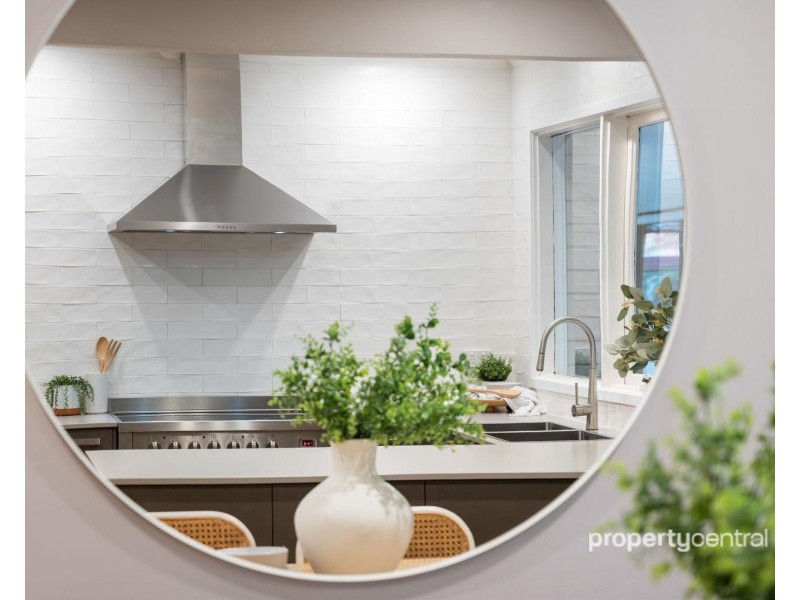 7 Mosely Avenue, South Penrith NSW 2750