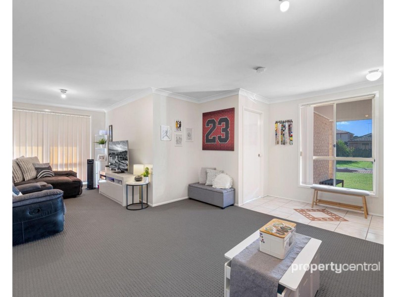 14 Gleneagles Way, Glenmore Park NSW 2745