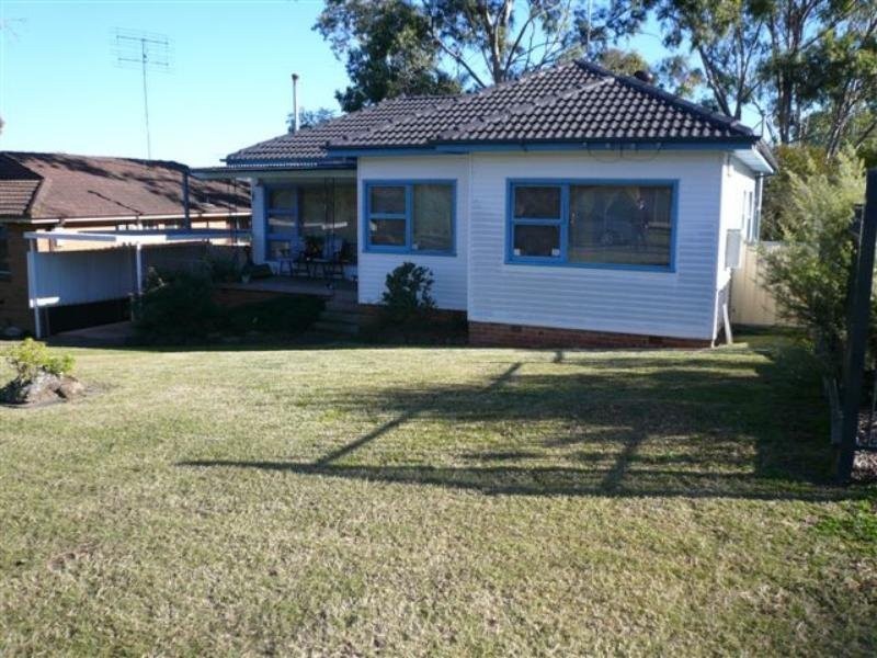 15 Hillcrest Avenue, Penrith NSW 2750
