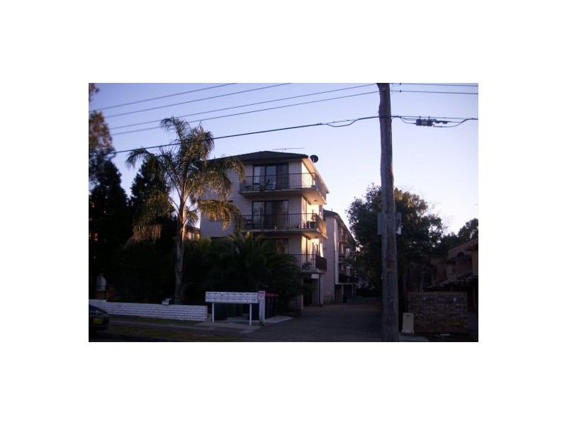 8/191 Derby Street, Penrith NSW 2750