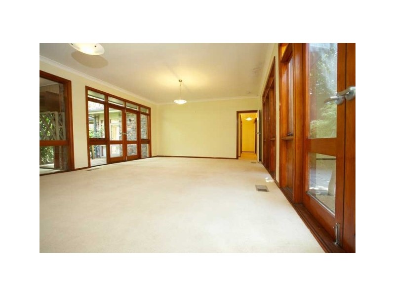 6 Bangalay Pl, Leonay NSW 2750