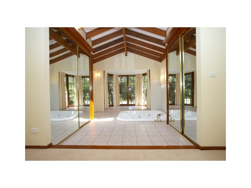 6 Bangalay Pl, Leonay NSW 2750
