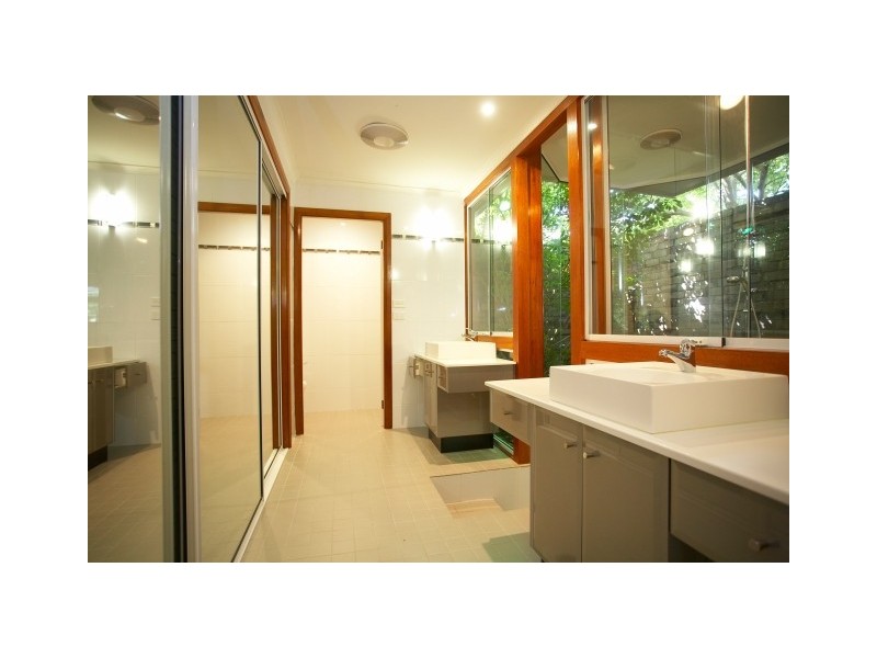 6 Bangalay Pl, Leonay NSW 2750