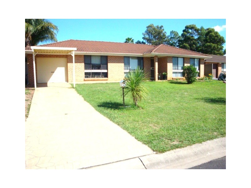 43 Primrose Cres, Claremont Meadows NSW 2747