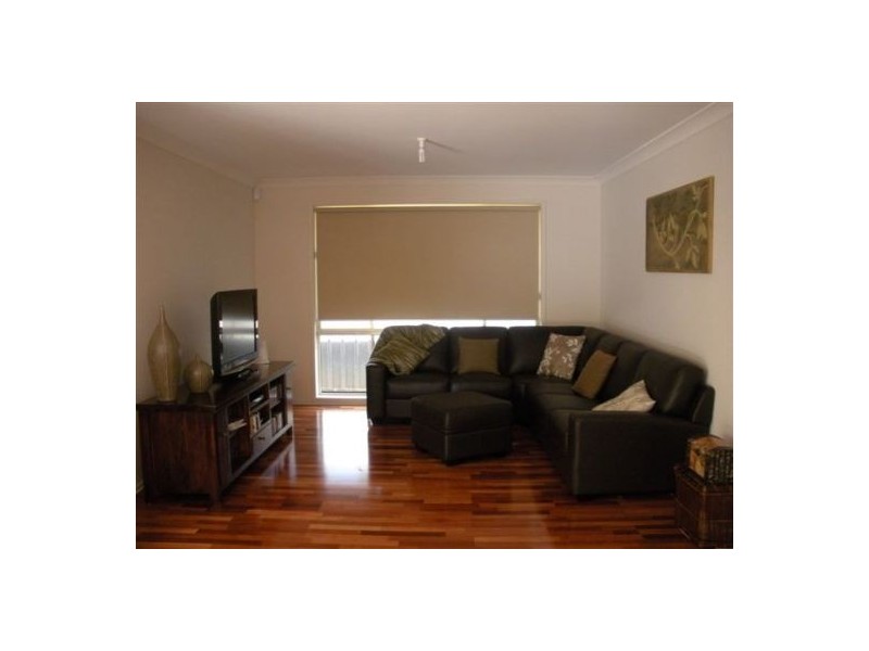 13 Shandlin Pl, South Penrith NSW 2750