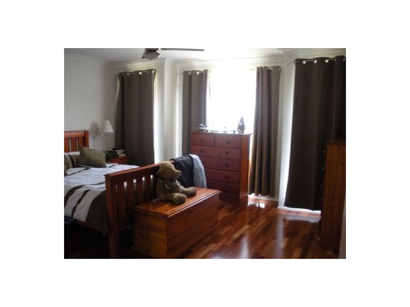 13 Shandlin Pl, South Penrith NSW 2750