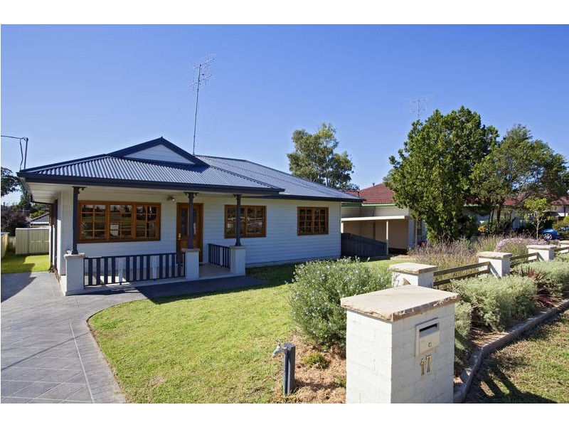 17 Upton St, South Penrith NSW 2750