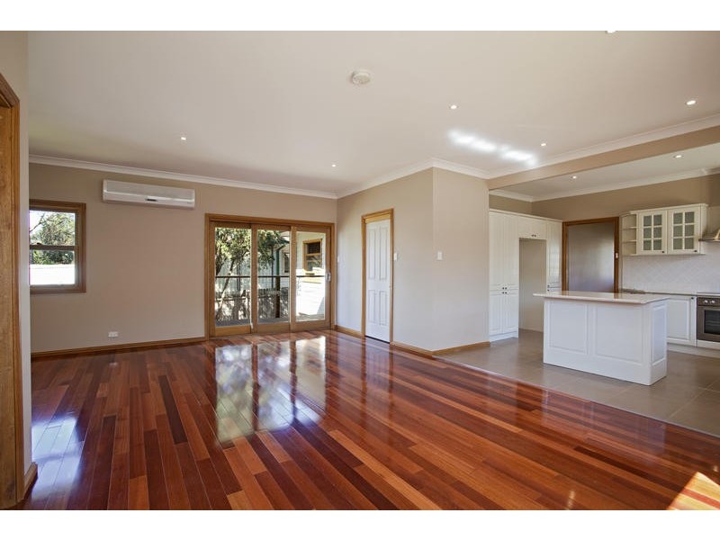 17 Upton St, South Penrith NSW 2750