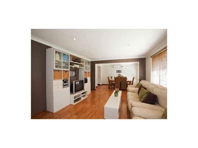 36 Seaton Cres, Cranebrook NSW 2749