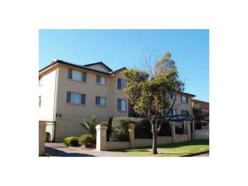 17/19-21 Thurston St, Penrith NSW 2750