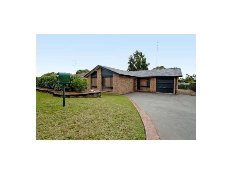 33 Timaru Grove, South Penrith NSW 2750