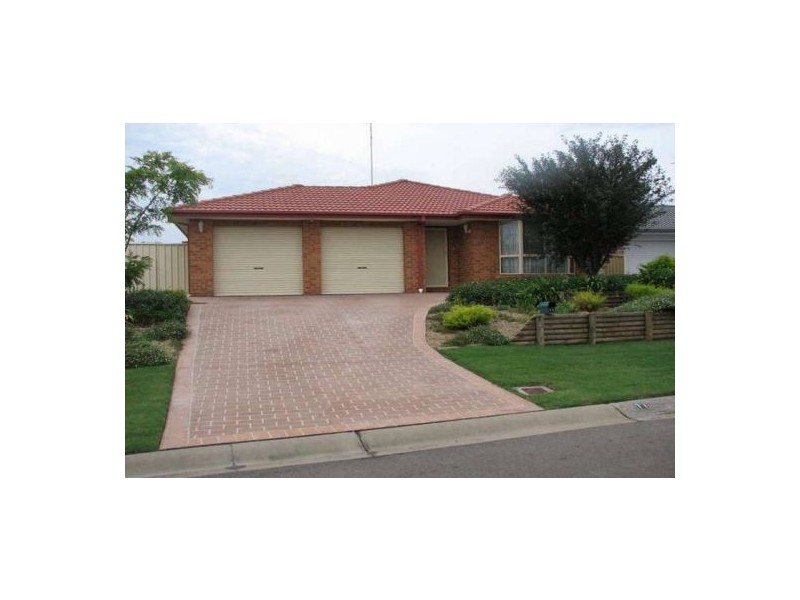 11 Kiber Drive, Glenmore Park NSW 2745