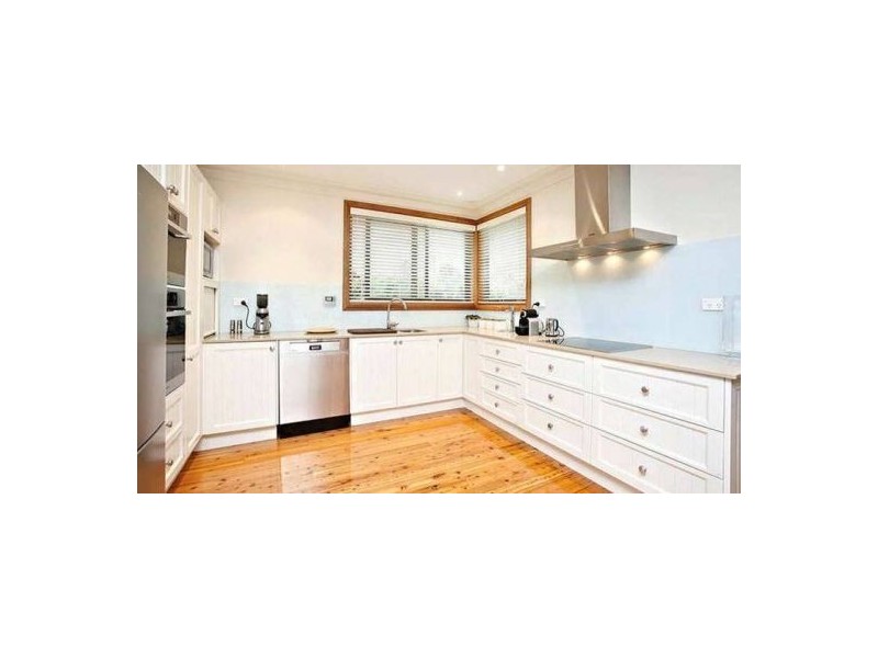 6 Emily Avenue, Emu Plains NSW 2750